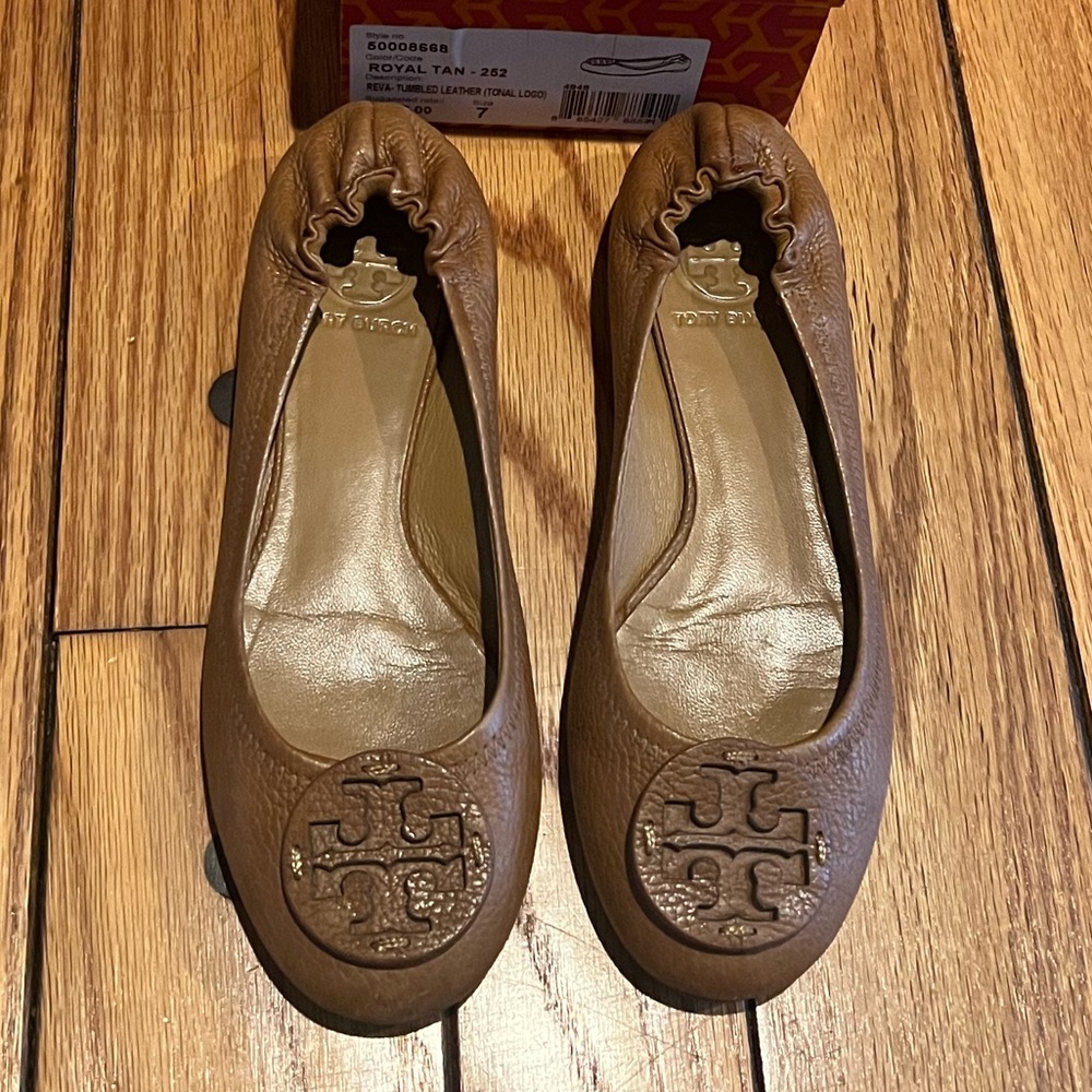 Tory Burch Reva, like new in box size 7